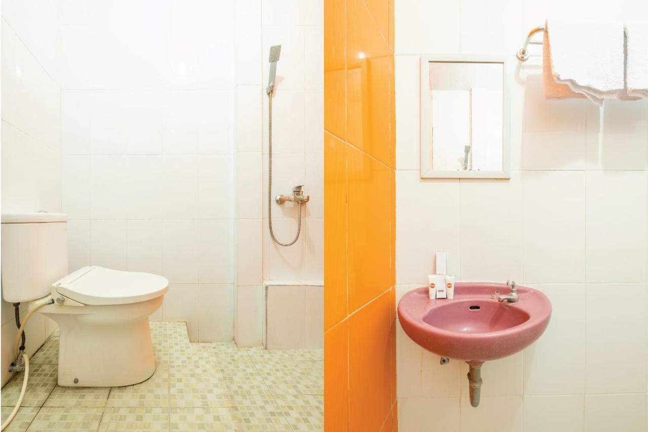Oyo 863 Tenacity Guest House Syariah Сиребон Екстериор снимка