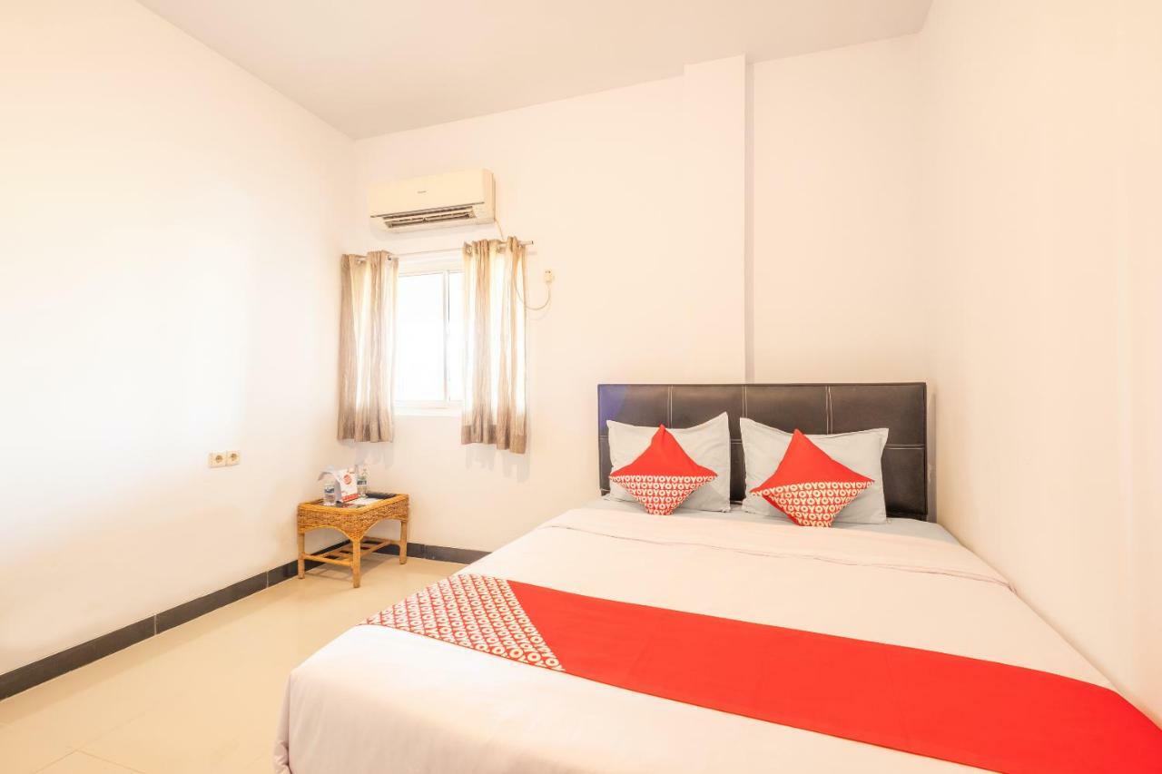 Oyo 863 Tenacity Guest House Syariah Сиребон Екстериор снимка