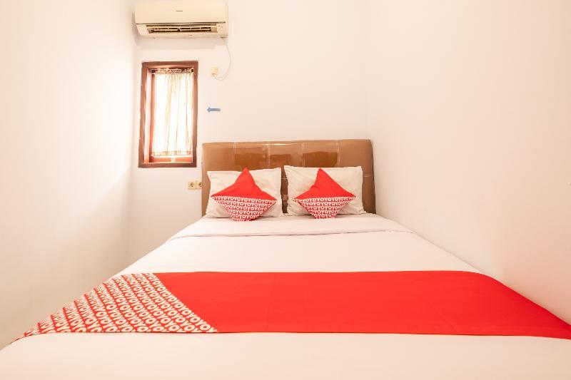Oyo 863 Tenacity Guest House Syariah Сиребон Екстериор снимка